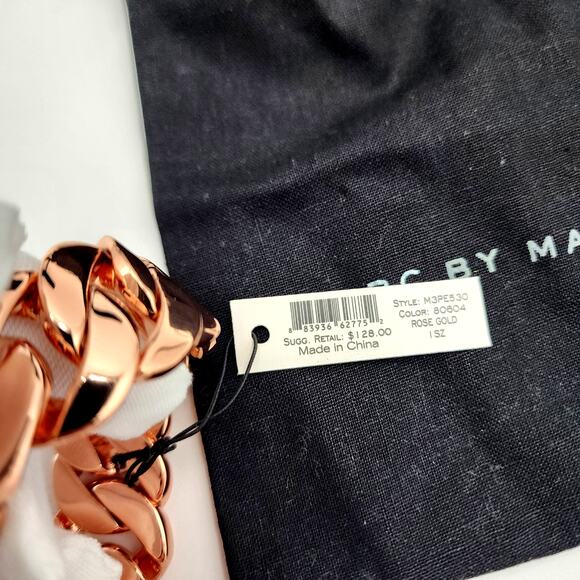 MARC BY MARC JACOBS Katie Turn Lock Rose Gold Bracelet 7.5" - Picture 8 of 14